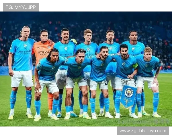 曼城10人仍逆转拿坡里，蓝月亮延续霸主气势，曼城别称是不是蓝月亮